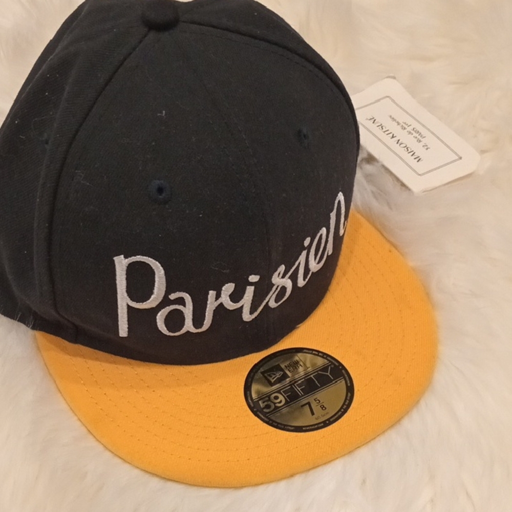MAISON KITSUNE Cap